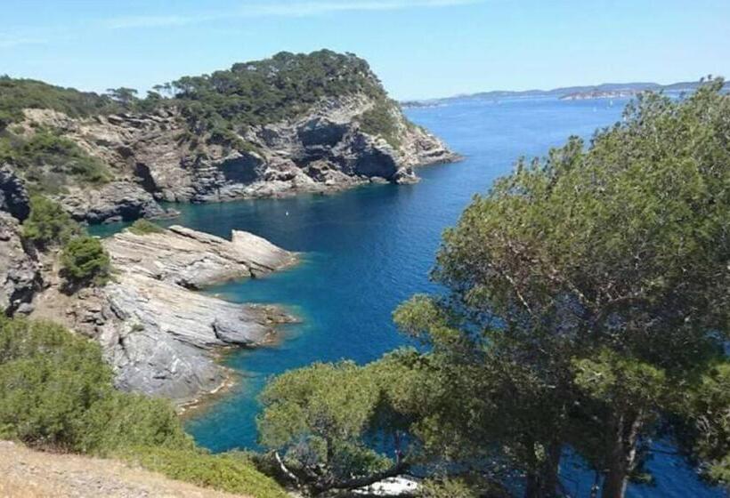 Charmant Studio Neuf à 150m De La Mer