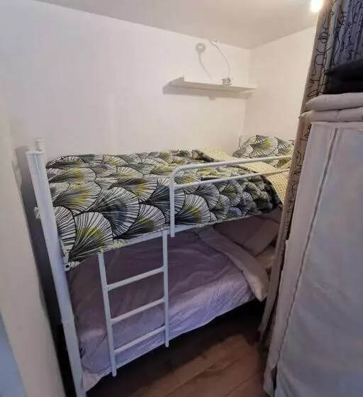 Charmant Studio Neuf à 150m De La Mer