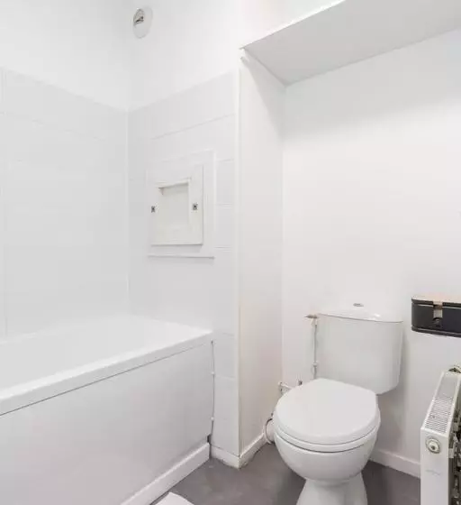 Europe/flandres Stations Apartment With Balcony!