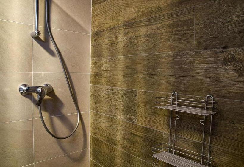 Hidden Terrace With Lake View