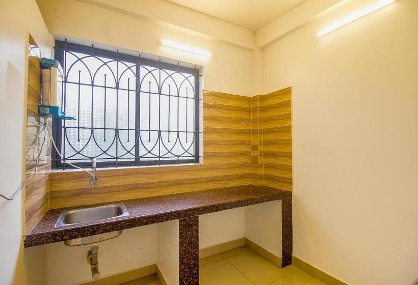 בית מלון כפרי Fabescape Sk Studios With Pool & Gym, Arpora