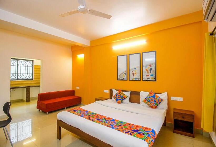 בית מלון כפרי Fabescape Sk Studios With Pool & Gym, Arpora