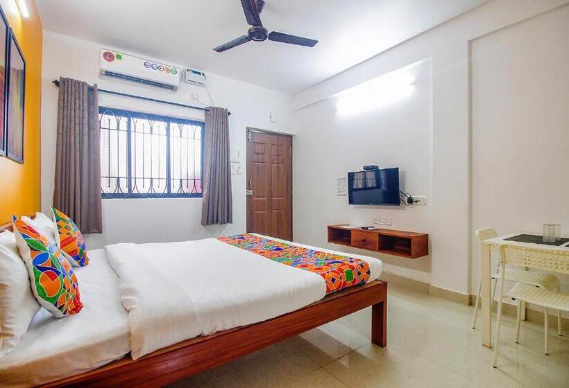 בית מלון כפרי Fabescape Sk Studios With Pool & Gym, Arpora