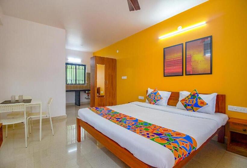 בית מלון כפרי Fabescape Sk Studios With Pool & Gym, Arpora