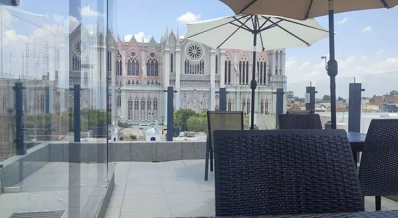 Hotelli La Casa Mia Leon