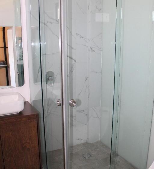 هتل La Casa Mia Leon