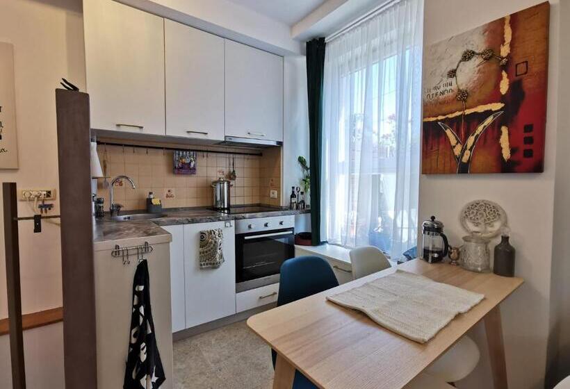 Lovely 1 Bedroom Apartment Close To The Centre