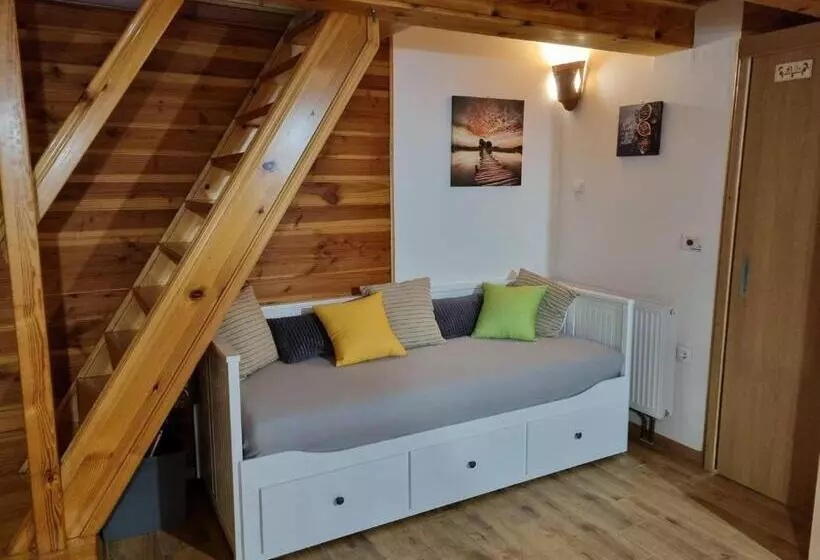 Počitniška Hišica žagar