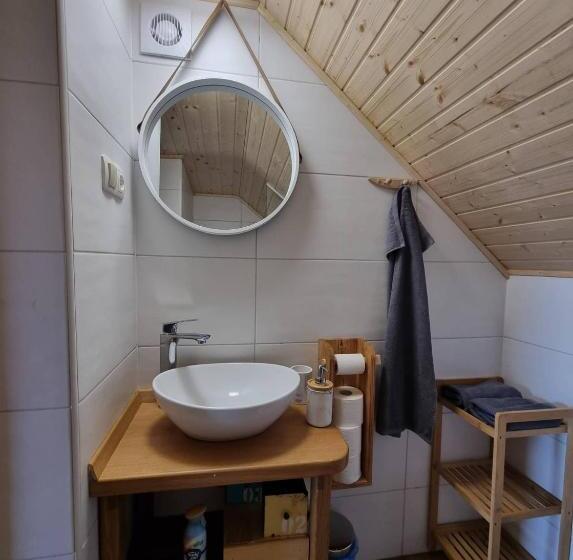 Počitniška Hišica žagar