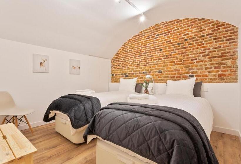 Casa De Papel, Madrid