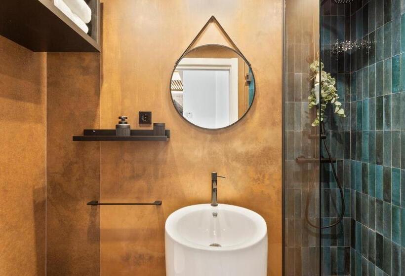 Casa De Papel, Madrid