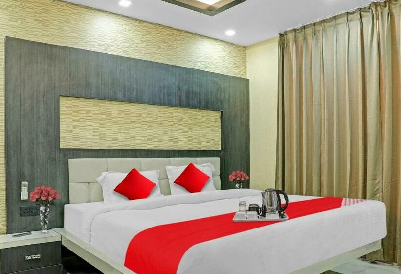 בית מלון כפרי Oyo 86812 Oxy Kings Inn