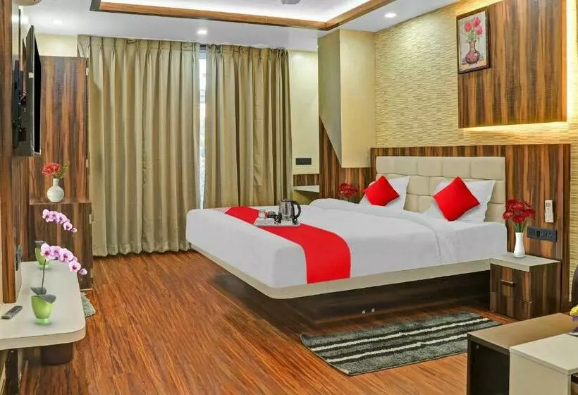 Hotelli Oyo 86812 Oxy Kings Inn