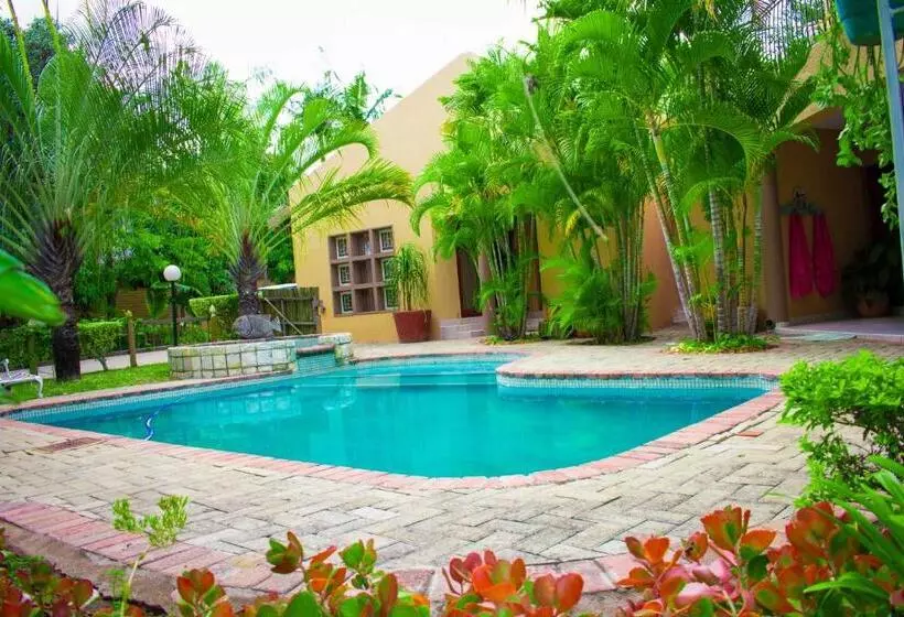 Majatalo Tengo Guest House