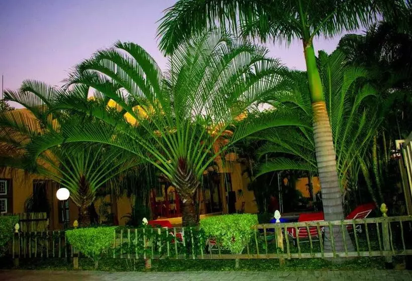 Majatalo Tengo Guest House