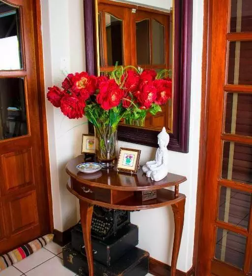 Majatalo Tengo Guest House