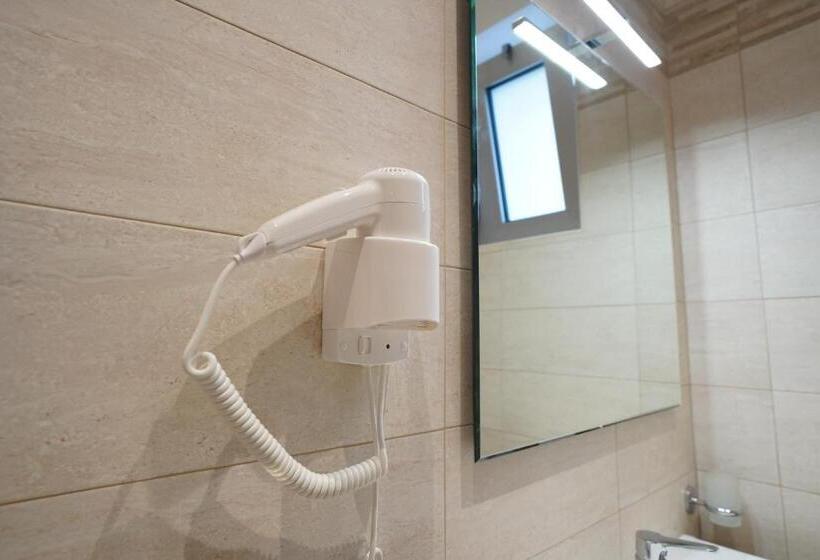 Punta Pagliaia Rooms