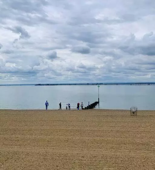 Apartments Near The Sea With Free Parking Southend On Sea