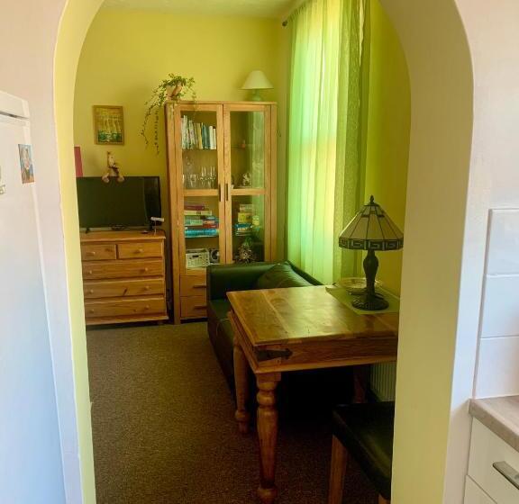 Apartments Near The Sea With Free Parking Southend On Sea