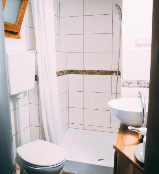 Casa De Vacanta Colibita Veche  Langa Lac