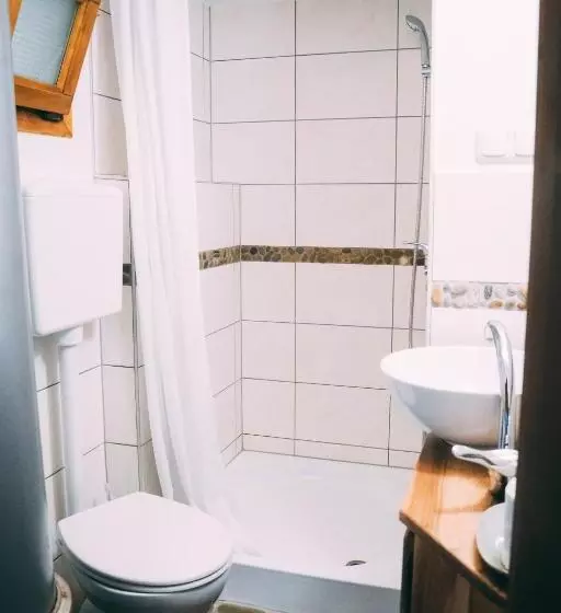 Casa De Vacanta Colibita Veche  Langa Lac