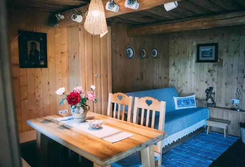 Casa De Vacanta Colibita Veche  Langa Lac