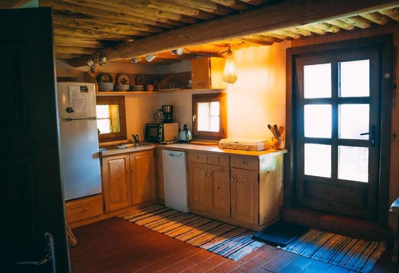 Casa De Vacanta Colibita Veche  Langa Lac