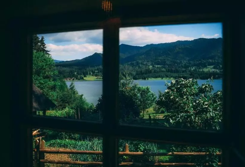 Casa De Vacanta Colibita Veche  Langa Lac