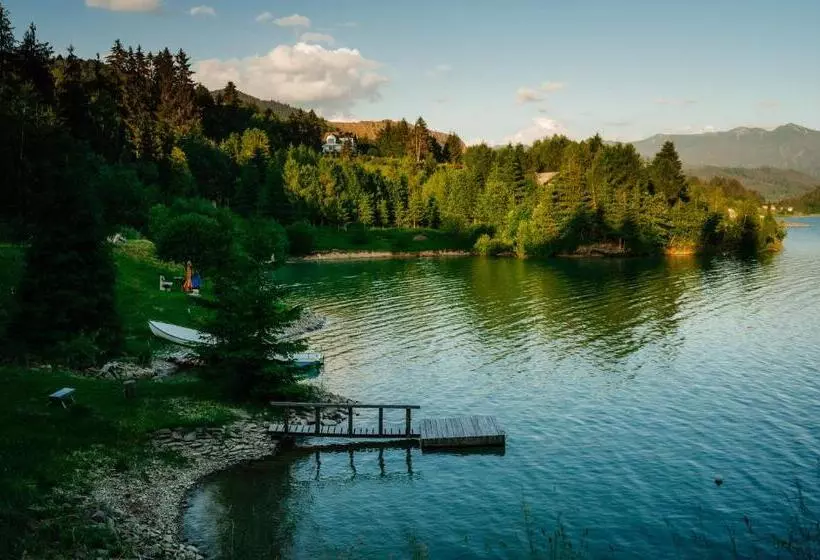 Casa De Vacanta Colibita Veche  Langa Lac