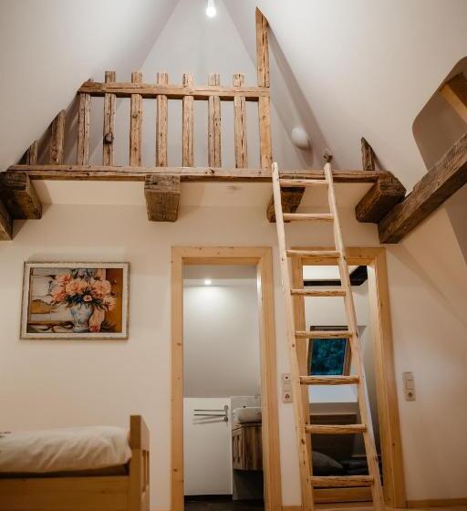 Casa De Vacanta Colibita Veche  Langa Lac