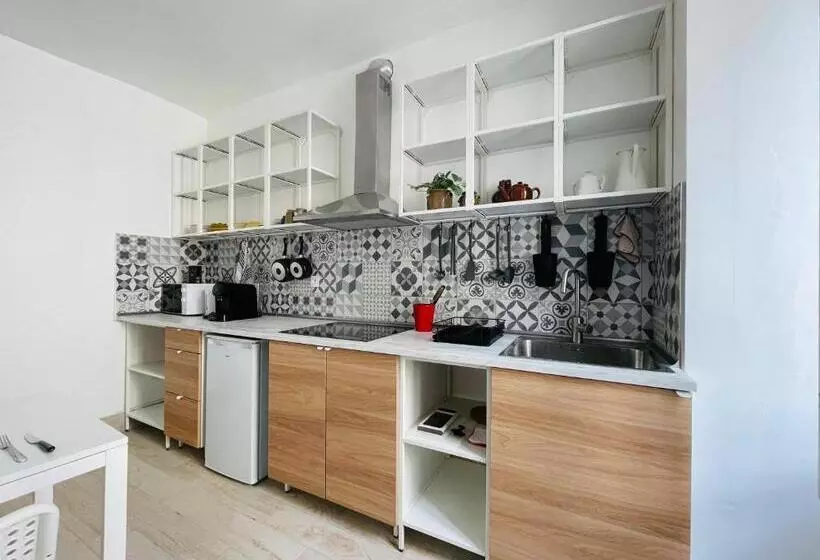 Dnn Modern 1 Br, Center Thiers Free Wifi And Parking Near Lyon, Vichy, Clermont