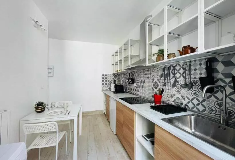 Dnn Modern 1 Br, Center Thiers Free Wifi And Parking Near Lyon, Vichy, Clermont