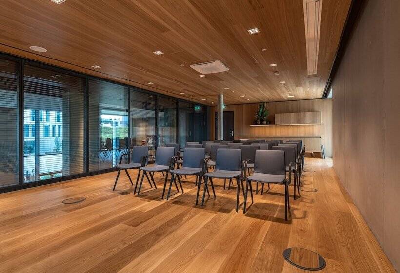 B Mine Hotel Frankfurt Airport