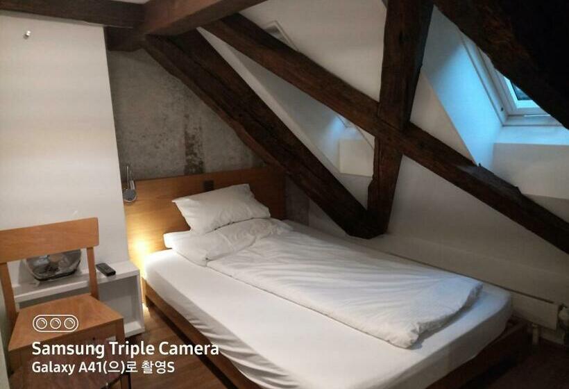 Otel Lestelle   Self Check In