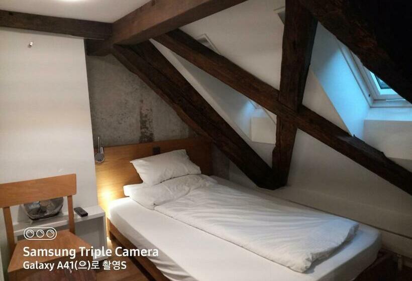 Otel Lestelle   Self Check In