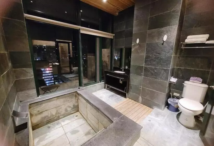 پانسیون 元本山湯宿 山明水秀 宜蘭縣旅館210號