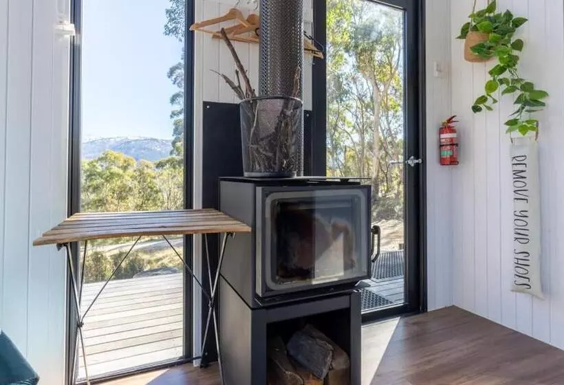 Wallaby Cabin