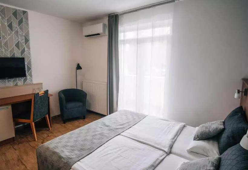 Aamiaismajoitus (B&B) Lenti Thermal Panzió