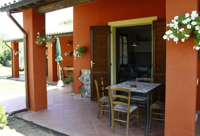 ホテル Agriturismo Debbione Marconi