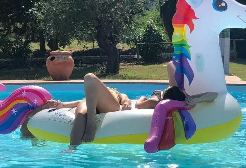 ホテル Agriturismo Debbione Marconi