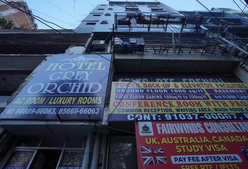 בית מלון כפרי Oyo 86335  Grey Orchid