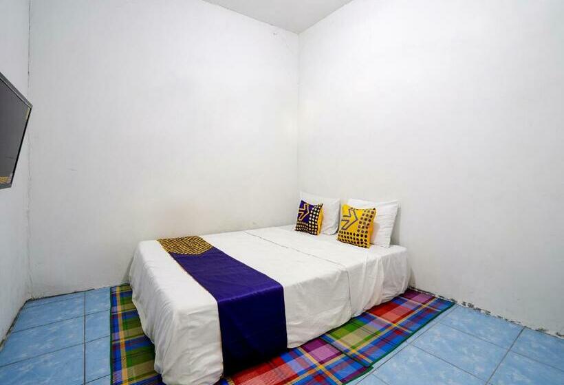 בית מלון כפרי Oyo Homes 90918 Eco Tourism Geopark Gunung Masigit Homestay Syariah