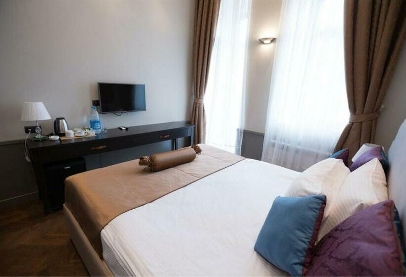 هتل Seven Rooms Boutique