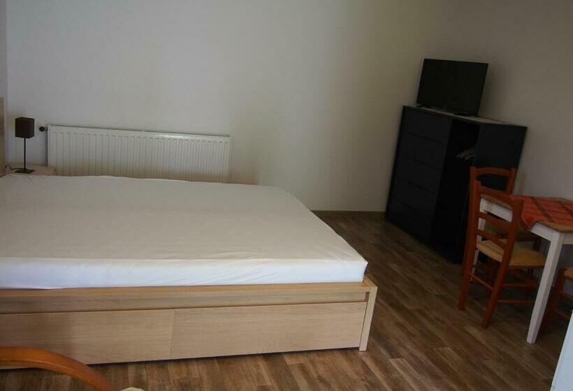 Pensjonat Alpok Tava Vendégház