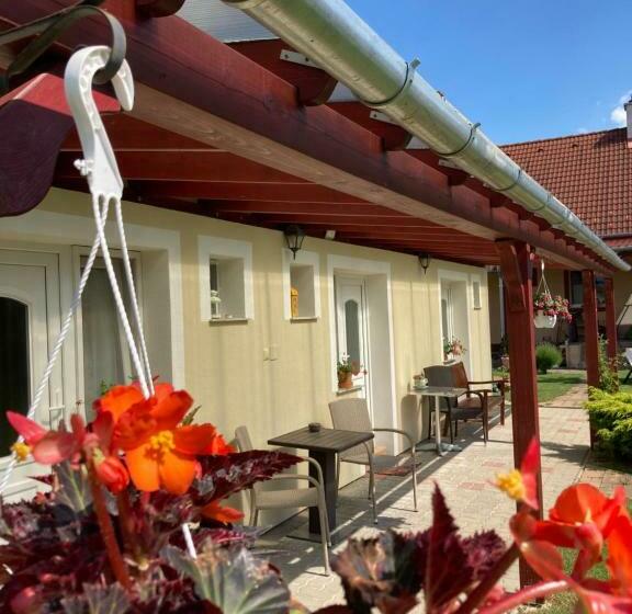 Pensjonat Alpok Tava Vendégház