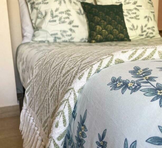 پانسیون Lou Mistral