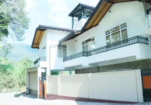 ペンション White House Bungalow Hatton