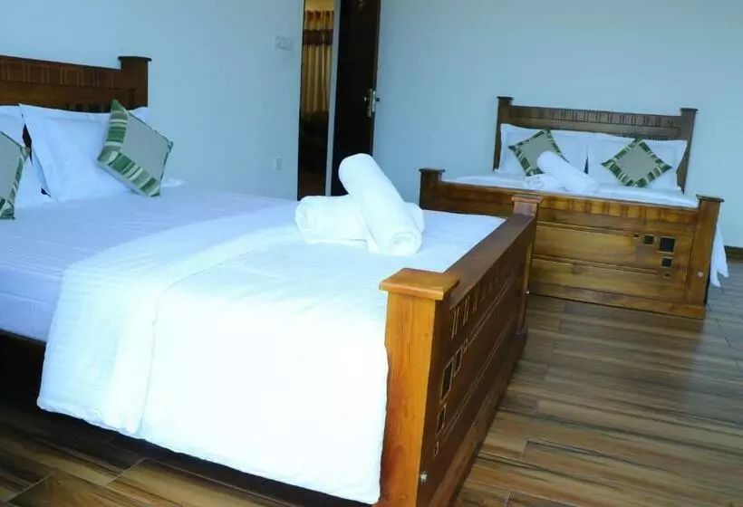 ペンション White House Bungalow Hatton