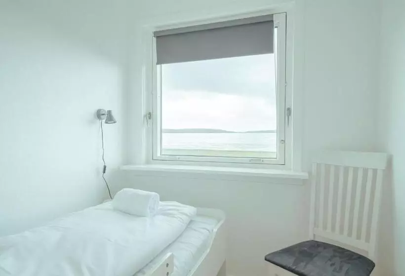 Sea View Apt / Central / Spacious / Free Parking