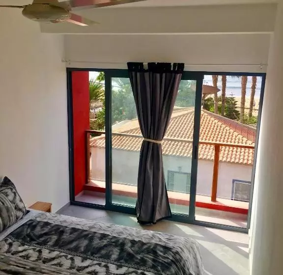 Surfzone Beachside Apartments